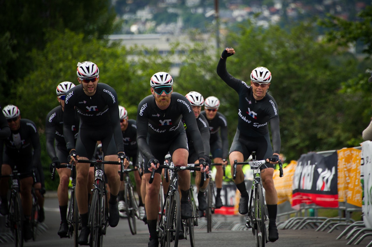 SEIERHERRER: Team YT-Torshov vant Lillehammer-Oslo, og satte i tillegg ny løyperekord! SEIERHERRER: Team YT-Torshov vant Lillehammer-Oslo, og satte i tillegg ny løyperekord!
