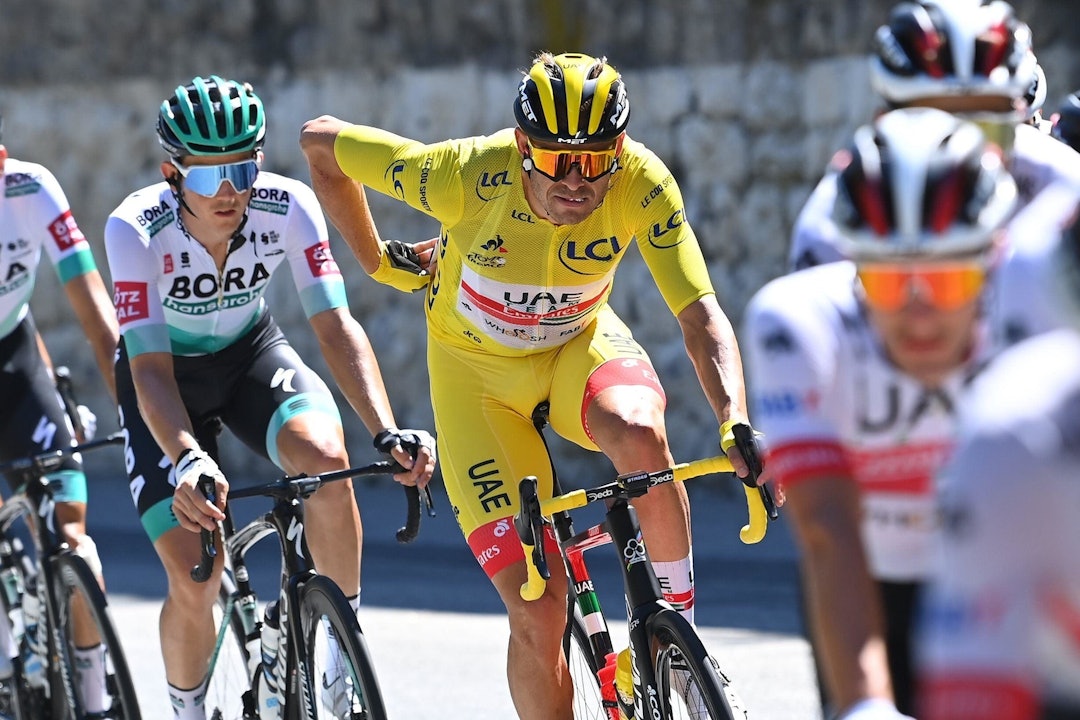 I GULT: Alexander Kristoff fikk sykle i den gule ledertrøyen på den andre etappen i fjorårets Tour. FOTO: Cor Vos