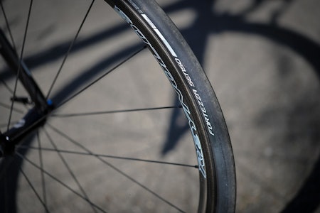 ANBEFALES: Lette, solide og sitter på vått og tørt. Vredestein Fortezza Sensa. ANBEFALES: Lette, solide og sitter på vått og tørt. Vredestein Fortezza Sensa.