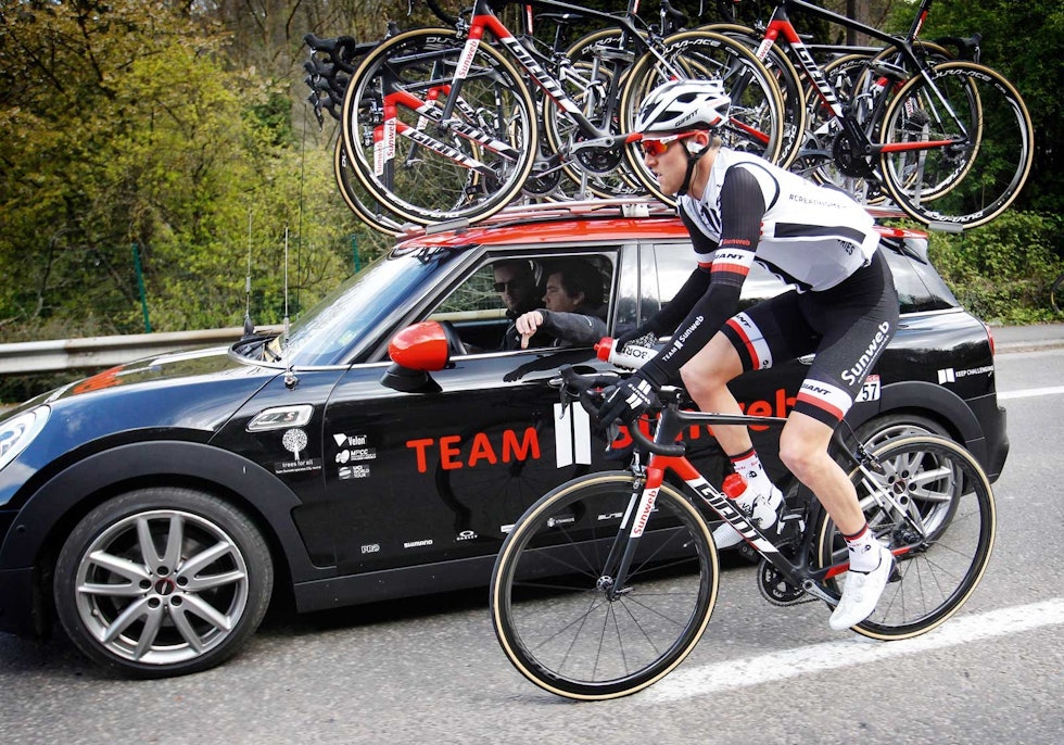 Nedtur: Sindre Lunke var en viktig hjelper da Tom Dumoulin vant Giro d'Italia. Men siden har vi sett så godt som ingen-ting til trønderen. Foto: Cor Vos. Vinner-hjelperytter-6