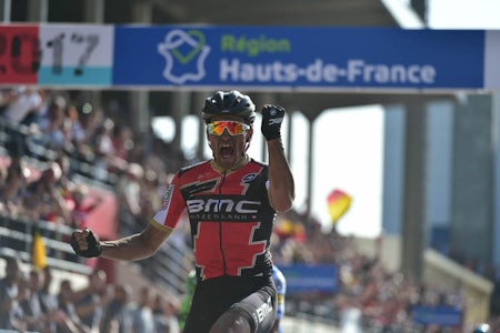 STERKEST: Greg van Avermaet tegnet seg for nok en seier i en allerede sterk sesong. Foto: ASO. STERKEST: Greg van Avermaet tegnet seg for nok en seier i en allerede sterk sesong. Foto: ASO.