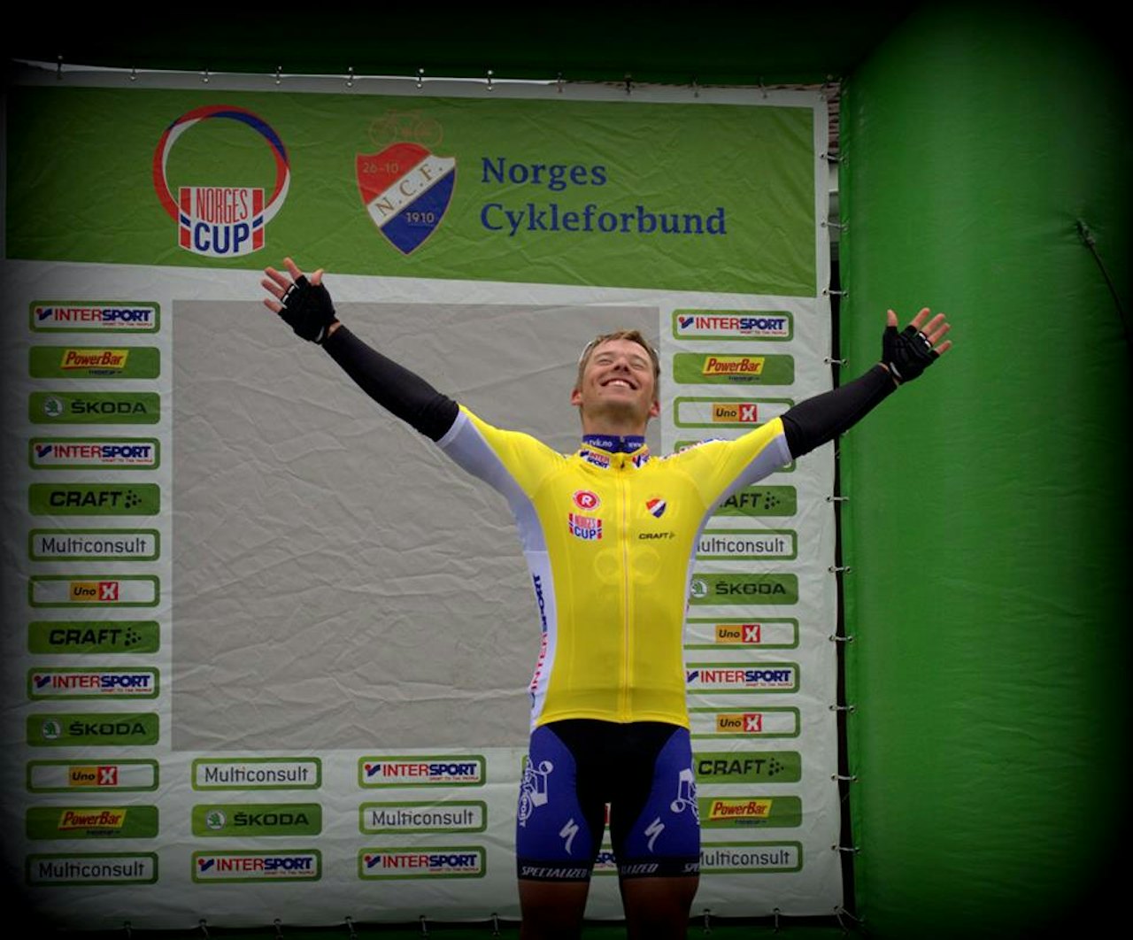 GULT ER KULT: Adrian Aas Stien (TVK) vant NC2 og overtok ledelsen i NorgesCupen sammenlagt. Foto: Peter Andreas Prydz Gørbitz GULT ER KULT: Adrian Aas Stien (TVK) vant NC2 og overtok ledelsen i NorgesCupen sammenlagt. Foto: Peter Andreas Prydz Gørbitz