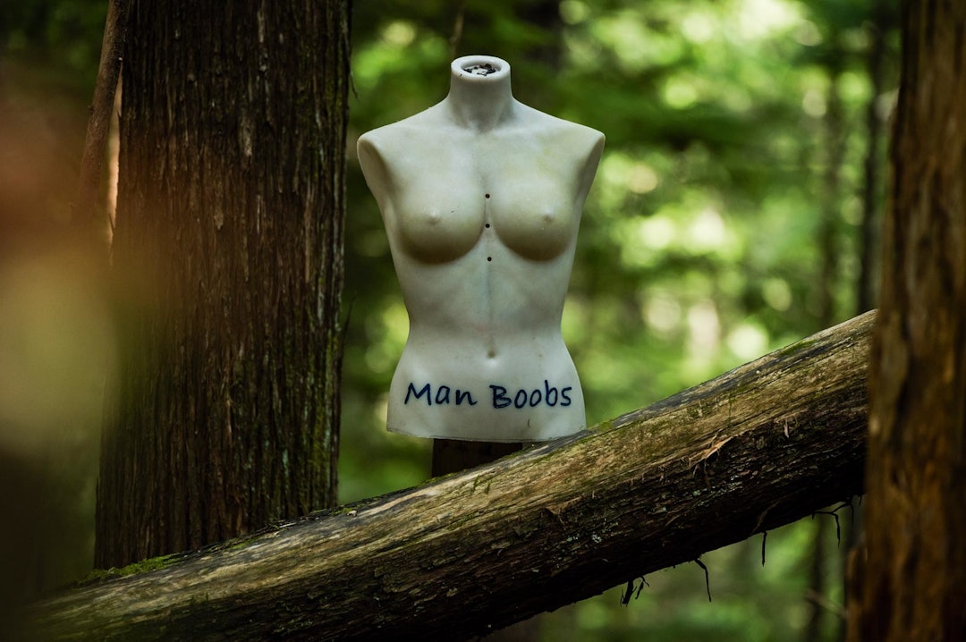 IKKE SPØR: De fleste stiene i Squamish har litt rare navn og kreativ skilting. «Man Boobs» er intet unntak. Squamish-Canada-Sti-9