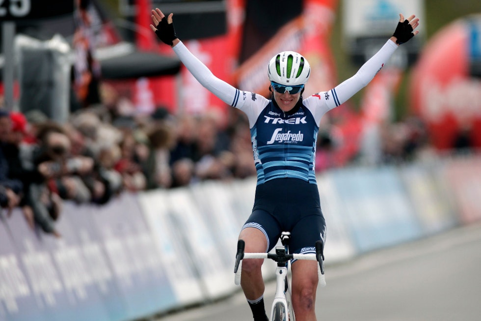 2019: Ellen van Dijk triumferte i forrige utgave, da hun kom alene til mål. Foto: Cor Vos ellen van dijk dwars door vlaanderen 2021