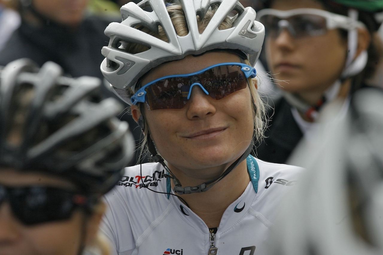 FULL LØNN? Emilie Moberg er en av våre sterkeste kvinnesyklister. Hadde hun vært mann hadde hun hevet full lønn. Foto: Cor Vos. 
