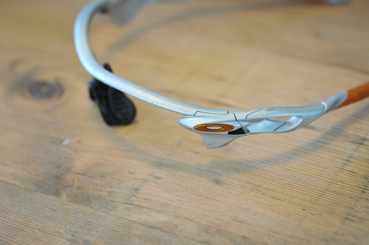 ENKELT: Nesten alle visste at det var en god brille vi hadde forstørret i går. ENKELT: Nesten alle visste at det var en god brille vi hadde forstørret i går.