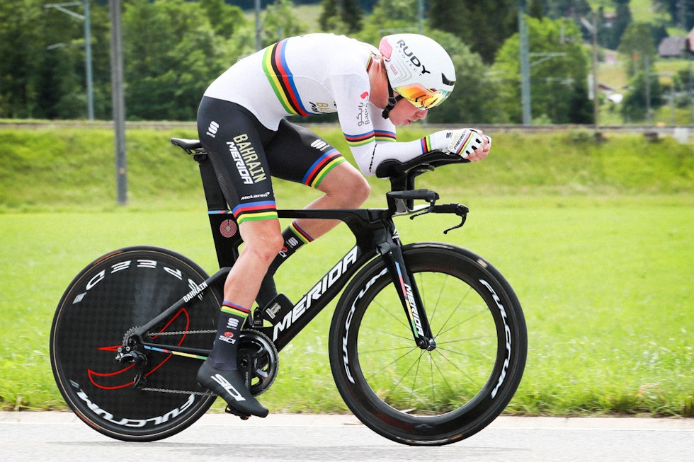 MERIDA TIME WARP TT: Dennis vant tempoetappen i Sveits rundt på Merida, men det var tydeligvis ikke godt nok. Foto: Cor Vos. MERIDA TIME WARP TT: Dennis vant tempoetappen i Sveits rundt på Merida, men det var tydeligvis ikke godt nok. Foto: Cor Vos.