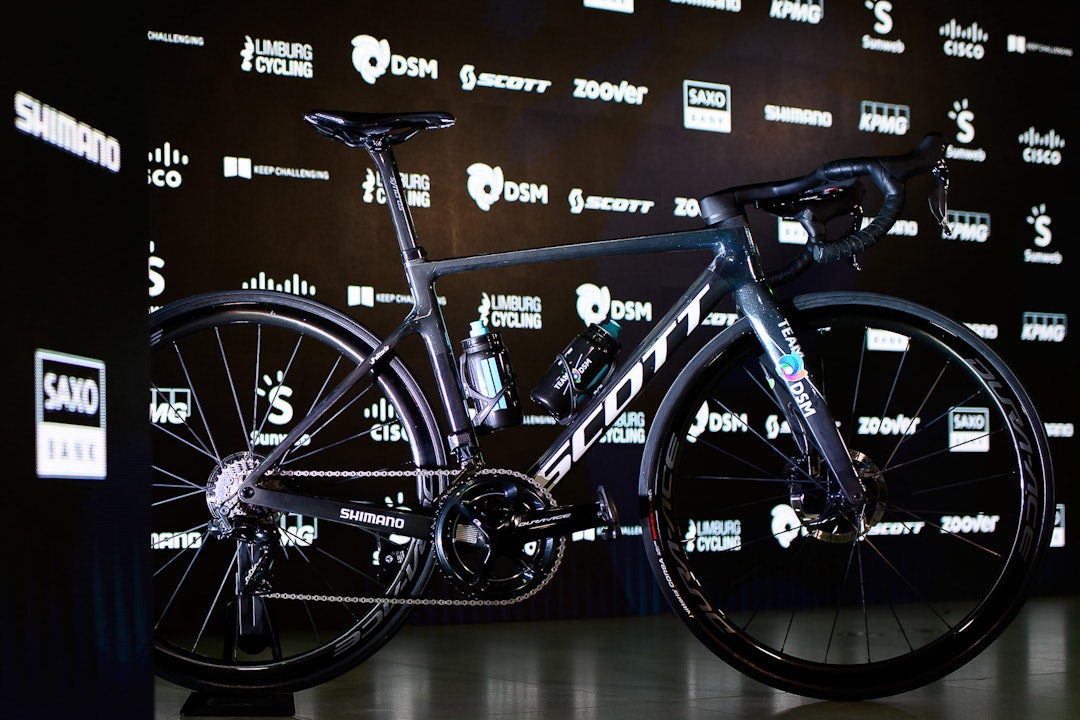 NY SYKKEL: Andreas Leknessund går fra Dare Bikes til Scott. I Team DSM vil han trolig kunne velge mellom modellene Addict eller Foil. Team-DSM-Sykkel