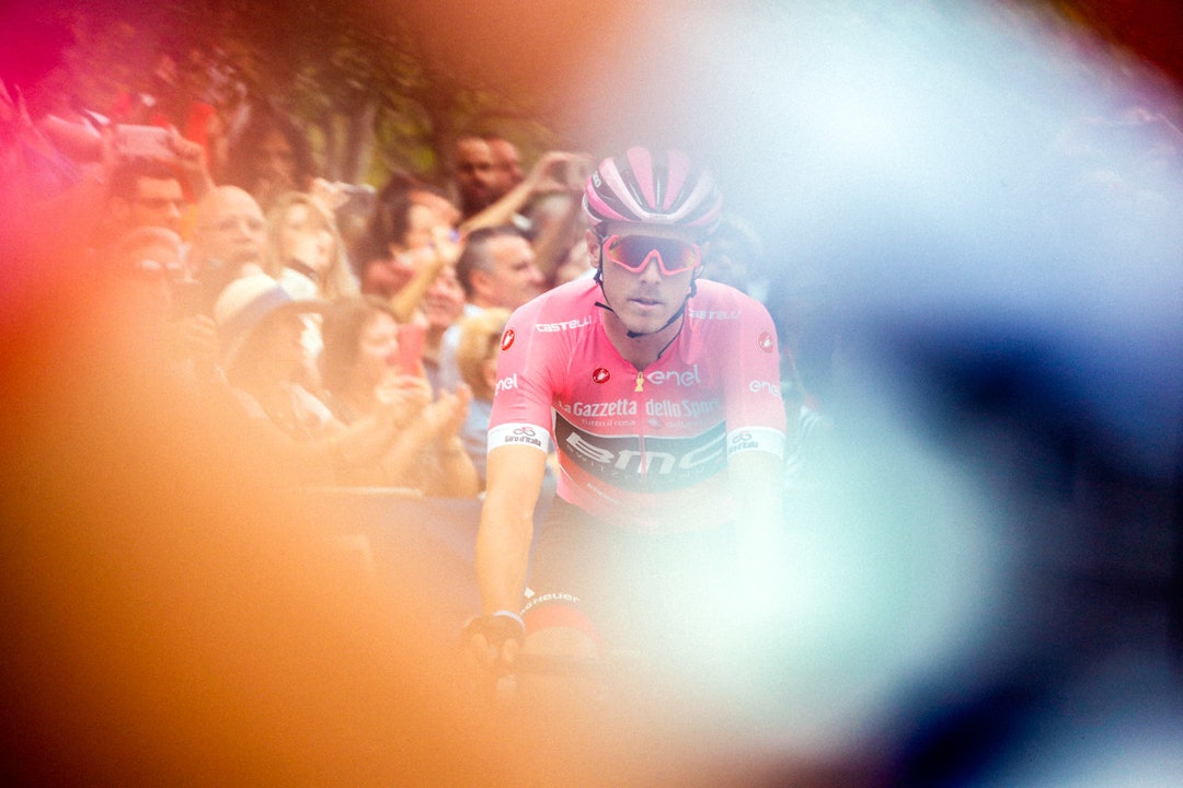 ROSA TRØYE: Seieren på første etappe i Giro d'italia 2018 resulterte i fire dager i ledertrøyen. Foto: Cor Vos.