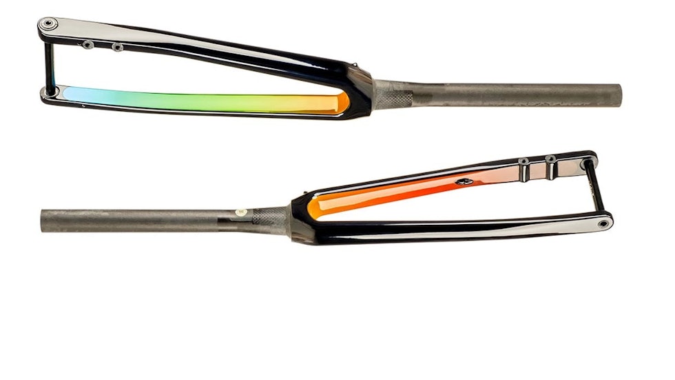 FLAT MOUNT: Skivebremsfestene på OPEN MIN.D er tilpasset bruk av 160 mm skiver, både foran og bak. OPEN MIND gaffel