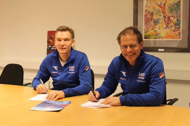 Stig Kristiansen og Eddy Knudsen Storsæter har begge undertegnet nye kontrakter med NCF. Foto: NCF Stig Kristiansen - Eddy Knudsen Storsæter - Dec 2016 - NCF 800x550