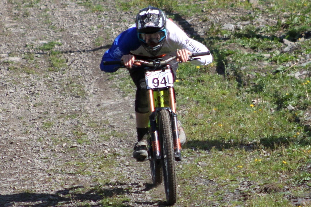 Frikk Hess-Bolstad på vei til NM-gull i Hafjell i sommer. Foto: Cato Karbøl/NCF Frikk Hess-Bolstad NM 2016 Hafjell - Cato Karbøl 1400x933