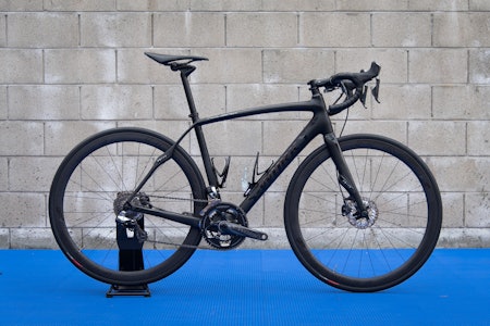 OPPHORA: Dette er samme sykkel som vant Paris-Roubaix i fjor, men som i tillegg har fått følge av raffe skivebremser. OPPHORA: Dette er samme sykkel som vant Paris-Roubaix i fjor, men som i tillegg har fått følge av raffe skivebremser.