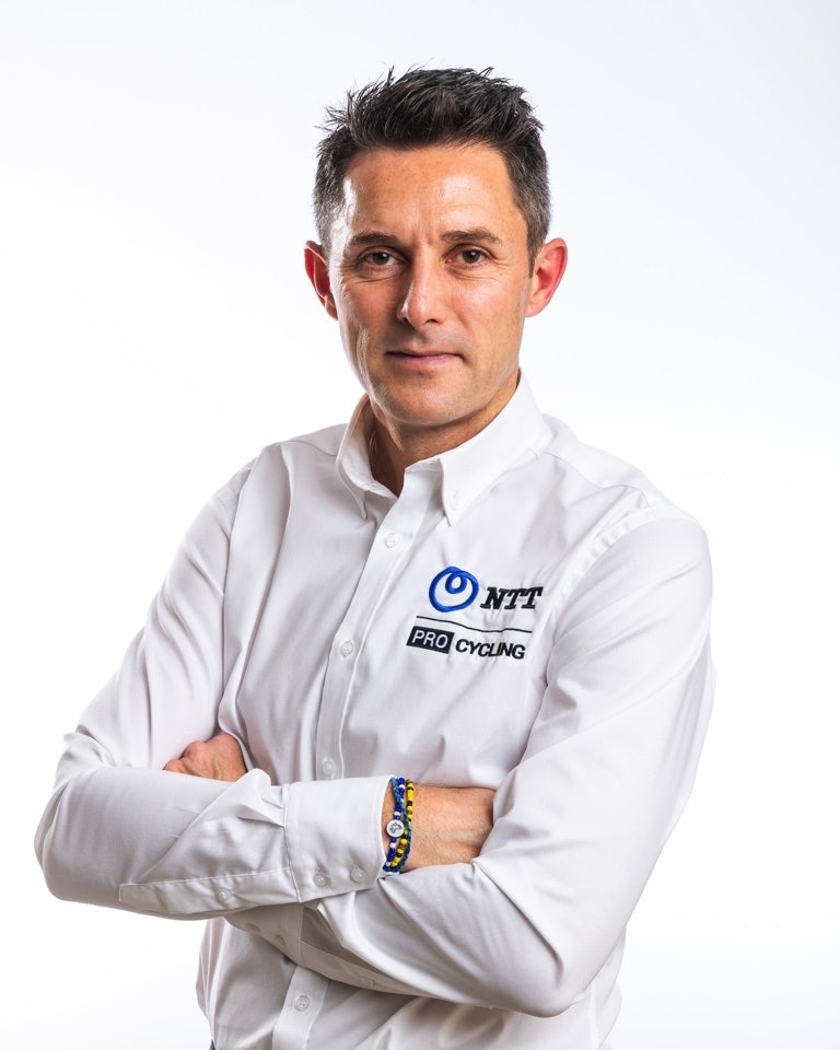 KJEMPER: Douglas Ryder, som var sjef for Edvald Boasson Hagens tidligere lag NTT, kjemper for å stable på beina et nytt lag for 2021. Foto: NTT Douglas Ryder NTT