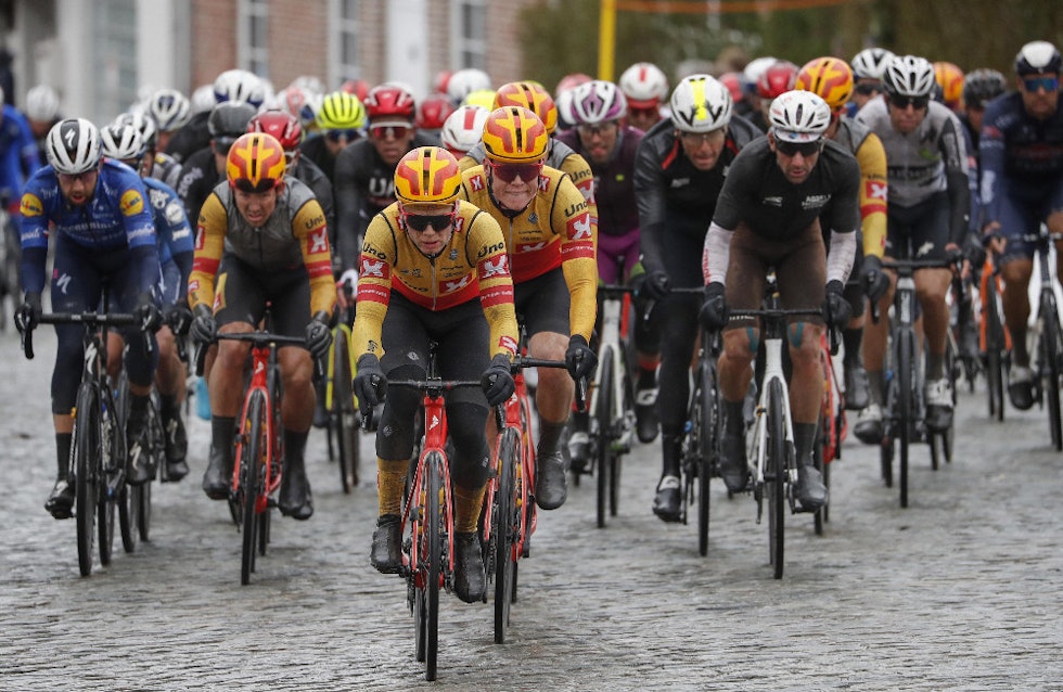 STERK LAGINNSATS: Uno-X viste seg igjen som et strålende kollektiv og preget TV-ruta også onsdag. Foto: Cor Vos uno-x nokere koerse