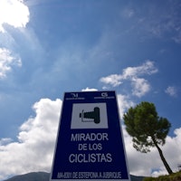 MIRADOR: Eget utsiktspunkt til ære for oss syklister. Det kan vi like!