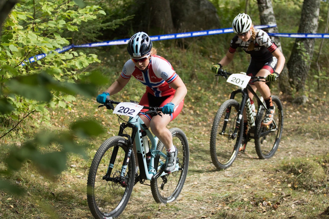 Elisabeth Sveum - Alexandra Engen - NC 10 XCO - Bengt Ove Sannes 1400x933