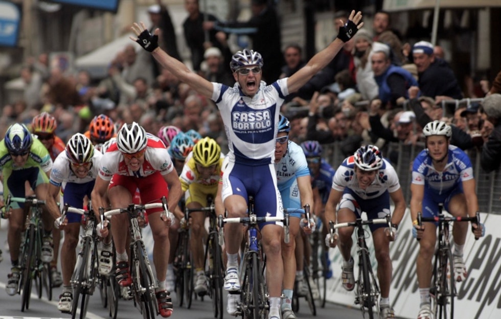 MERITTERT: Alessandro Petacchi vant Milano-Sanremo i 2005, foran Danilo Hondo og Thor Hushovd. Foto: Cor Vos. alessandro petacchi