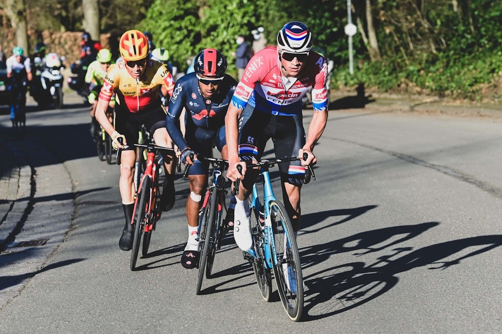 MESTERMØTE: Uno-X og Jonas Iversby Hvideberg får nok en gang sjansen til å bryne seg på Mathieu van der Poel. Foto: Cor Vos. uno-x-amstel-gold-race-1