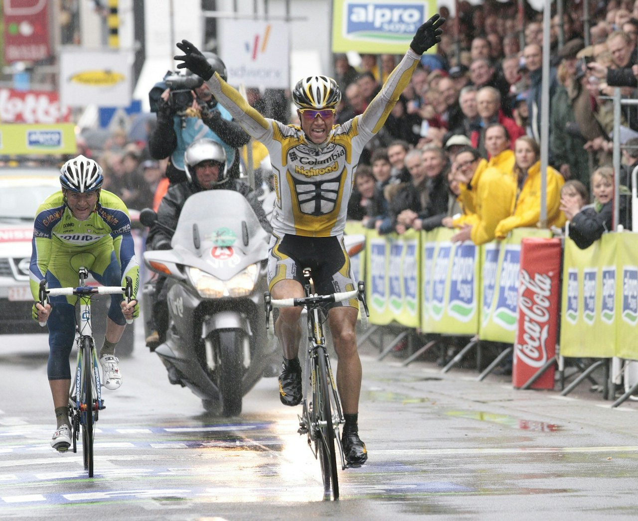 ALLE GODE TING ER TRE?: Edvald Boasson Hagen tok vår andre seier i Gent-Wevelgem i 2009, om alt klaffer kan vi meget vel plusse på den kontoen i ettermiddag! Foto: Cor Vos. ALLE GODE TING ER TRE?: Edvald Boasson Hagen tok vår andre seier i Gent-Wevelgem i 2009, om alt klaffer kan vi meget vel plusse på den kontoen i ettermiddag! Foto: Cor Vos.