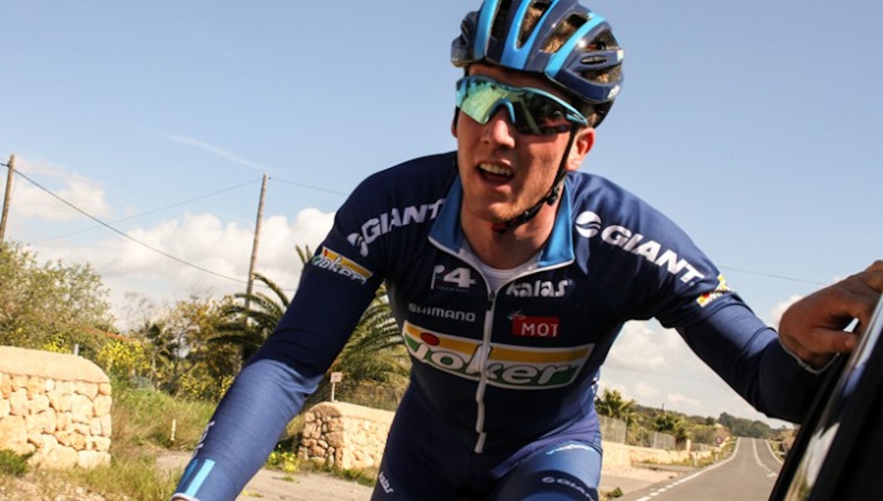 NESTE PROFF? Kristoffer Skjerping viste frem vinnerskallen igjen i helgen. Foto: Team Joker NESTE PROFF? Kristoffer Skjerping viste frem vinnerskallen igjen i helgen. Foto: Team Joker