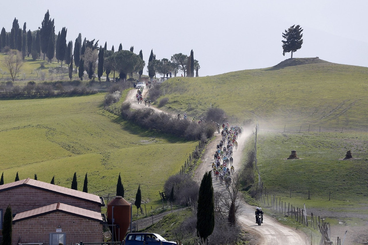 VAKKERT: Er det rart vi og resten av sykkelverden er forelsket i "Strade Bianche"? Foto: Cor Vos. VAKKERT: Er det rart vi og resten av sykkelverden er forelsket i "Strade Bianche"? Foto: Cor Vos.