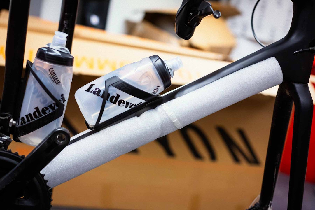 Pakk i vei. Det skal godt gjøres å polstre sykkelen for godt. Pakk i vei. Det skal godt gjøres å polstre sykkelen for godt.