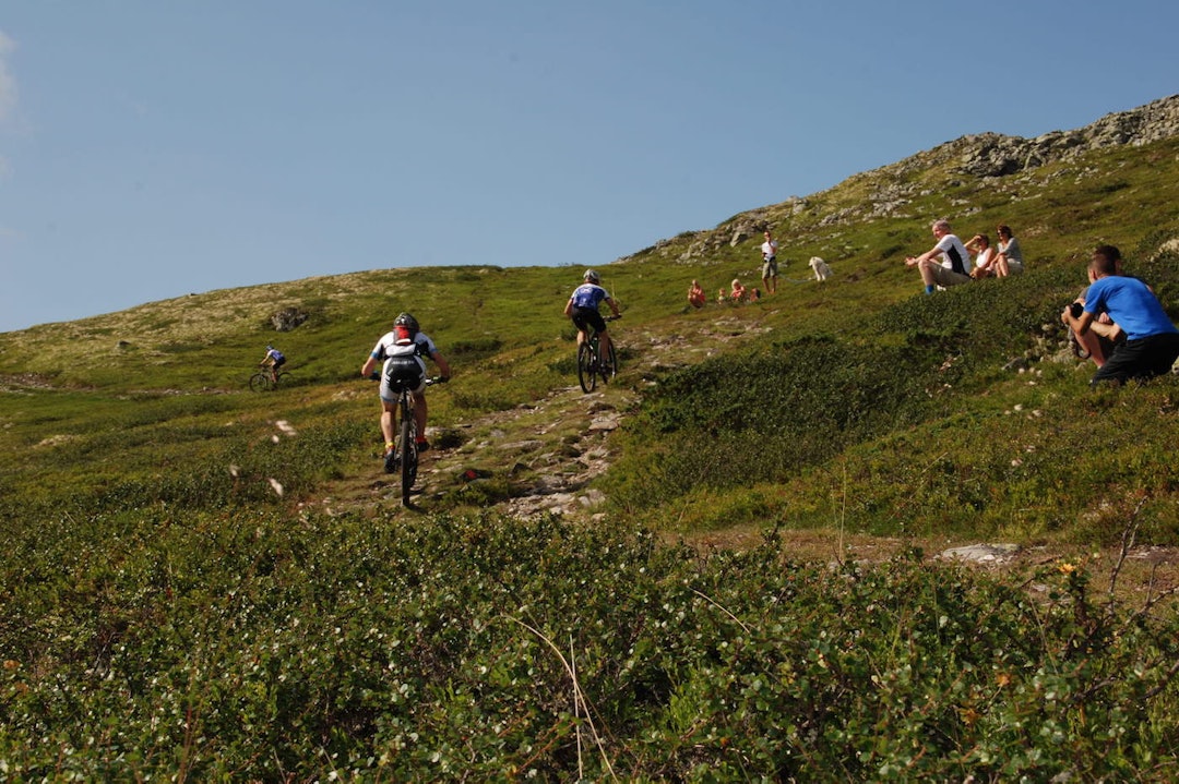 Furusjøen Rundt rittet har mye å by på både av utfordringer og høydemeter så vel som utsikt og unik natur. Foto: Stig Haugen FR-ritt 2014 Stig Haugen 1400x933
