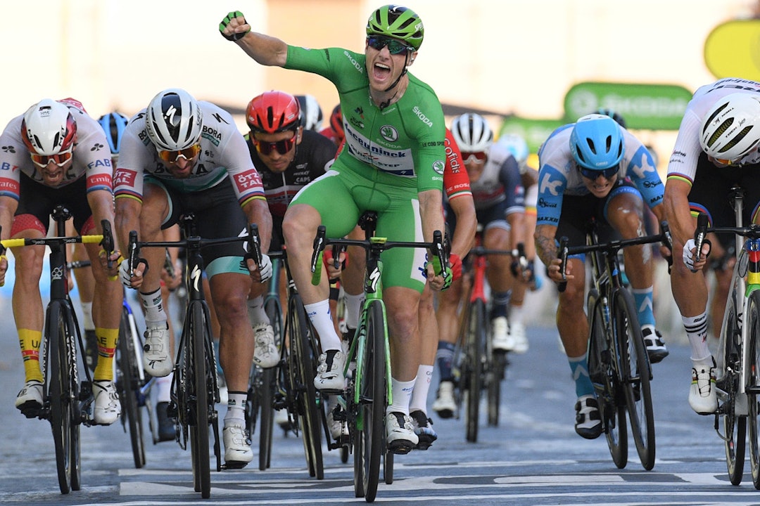 Sam Bennett vant på prestisjespurten på Champs-Élysées i fjor i den grønne trøya.