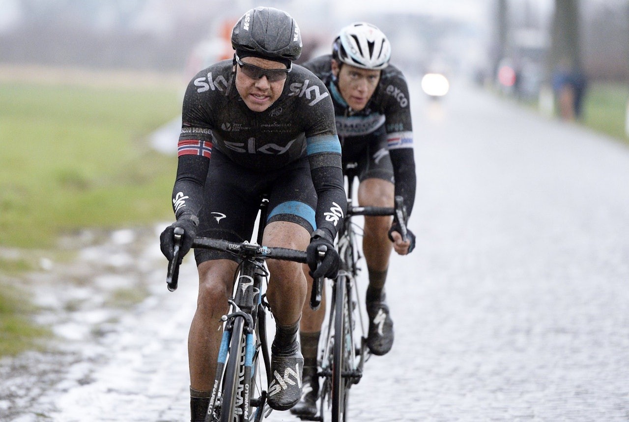 LOVENDE START: Edvald Boasson Hagen var knallsterk i griseværet i Omloop Het Nieuwsblad. Han endte på en tredjeplass med lagkamerat Ian Stannard på første. Foto: Cor Vos. LOVENDE START: Edvald Boasson Hagen var knallsterk i griseværet i Omloop Het Nieuwsblad. Han endte på en tredjeplass med lagkamerat Ian Stannard på første. Foto: Cor Vos.