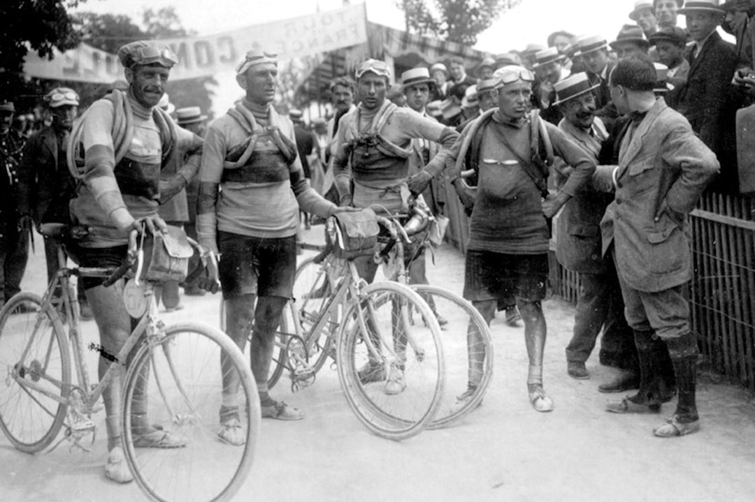 HISTORISK: Slik så det ut på Tour de France i 1919.