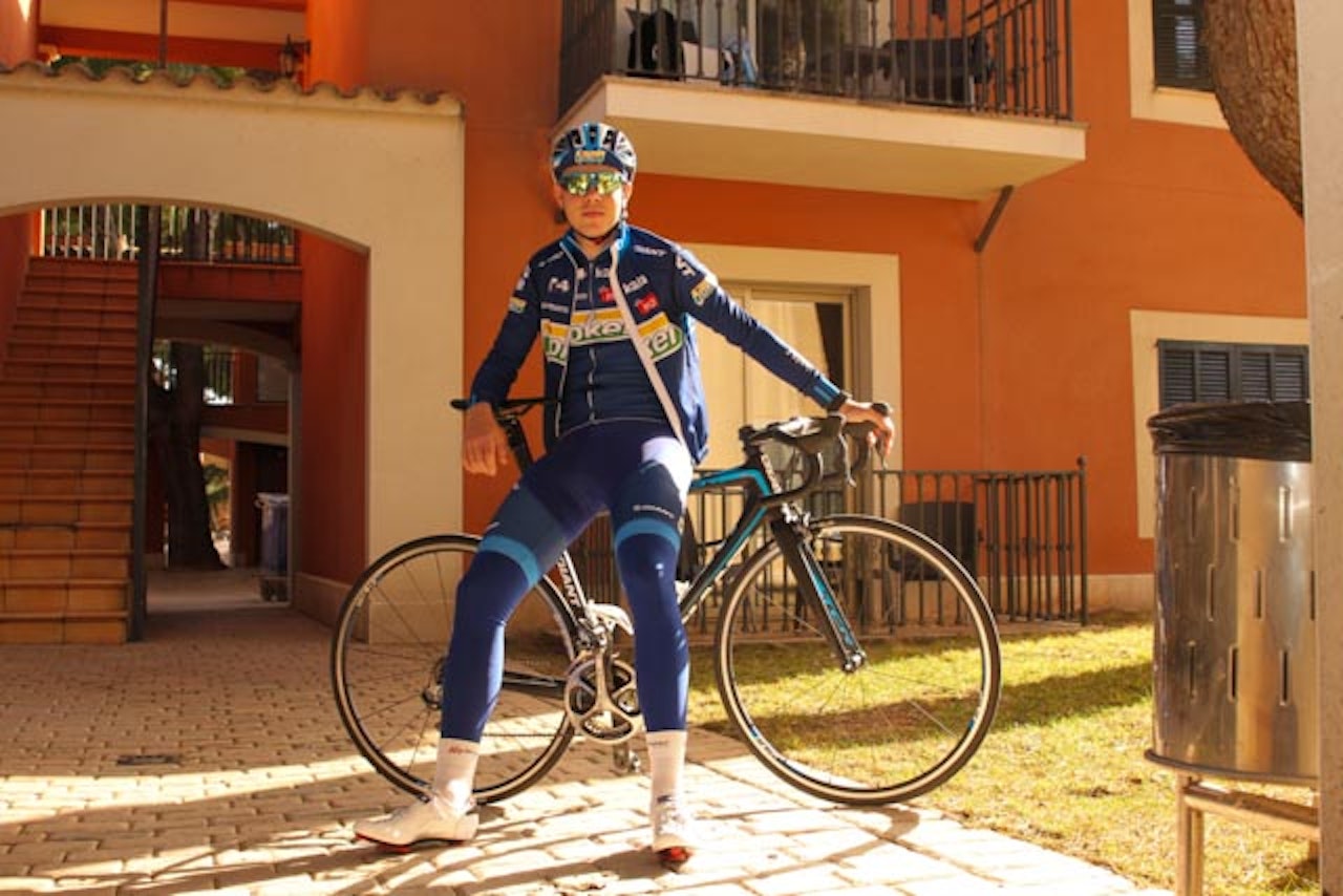 RETT PÅ: Philip Lindau kommer definitivt ikke til å sitte i skyggen i år. Fra flyet er det rett på sykkelen! RETT PÅ: Philip Lindau kommer definitivt ikke til å sitte i skyggen i år. Fra flyet er det rett på sykkelen!