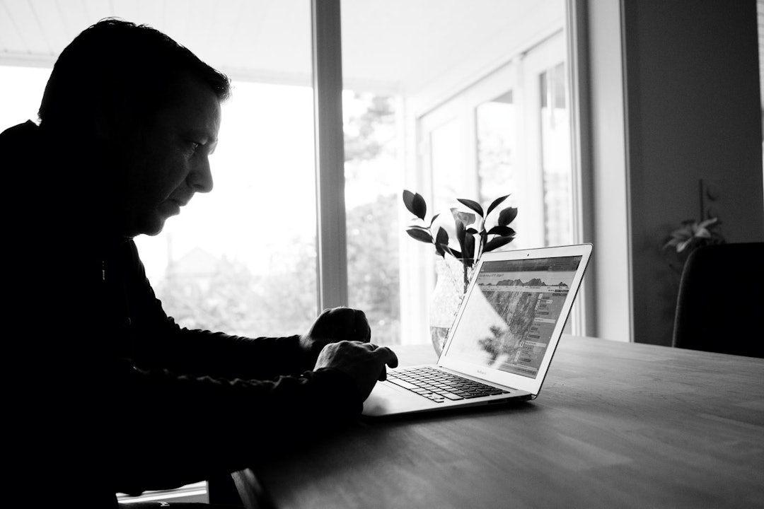 Planlegging: Ukene før Tour de France betyr uker foran skjermen. Så godt som hver eneste meter av etappene skal analyseres. Planlegging: Ukene før Tour de France betyr uker foran skjermen. Så godt som hver eneste meter av etappene skal analyseres.