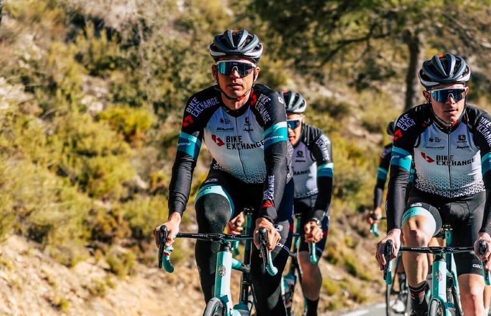 KLAR: Grøndahl Jansen i ny drakt denne sesongen, australske Team BikeExchanges. Nå venter klassikerne. Foto: Team BikeExchange amund grøndahl jansen team bikeexchange kuurne brussels kuurne omloop het nieuwsblad