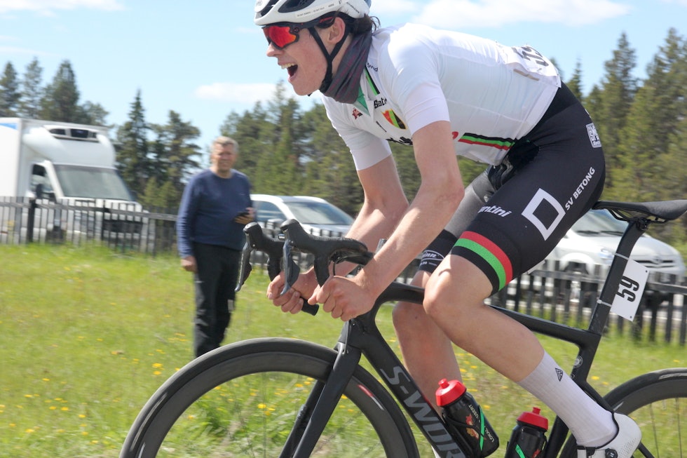 NEST BEST: Fredrik Finnesand fra Sandnes SK ble nummer to på fellesstarten til juniorgutta i Tour te Fjells. Foto: Ingeborg Scheve NEST BEST: Fredrik Finnesand fra Sandnes SK ble nummer to på fellesstarten til juniorgutta i Tour te Fjells. Foto: Ingeborg Scheve