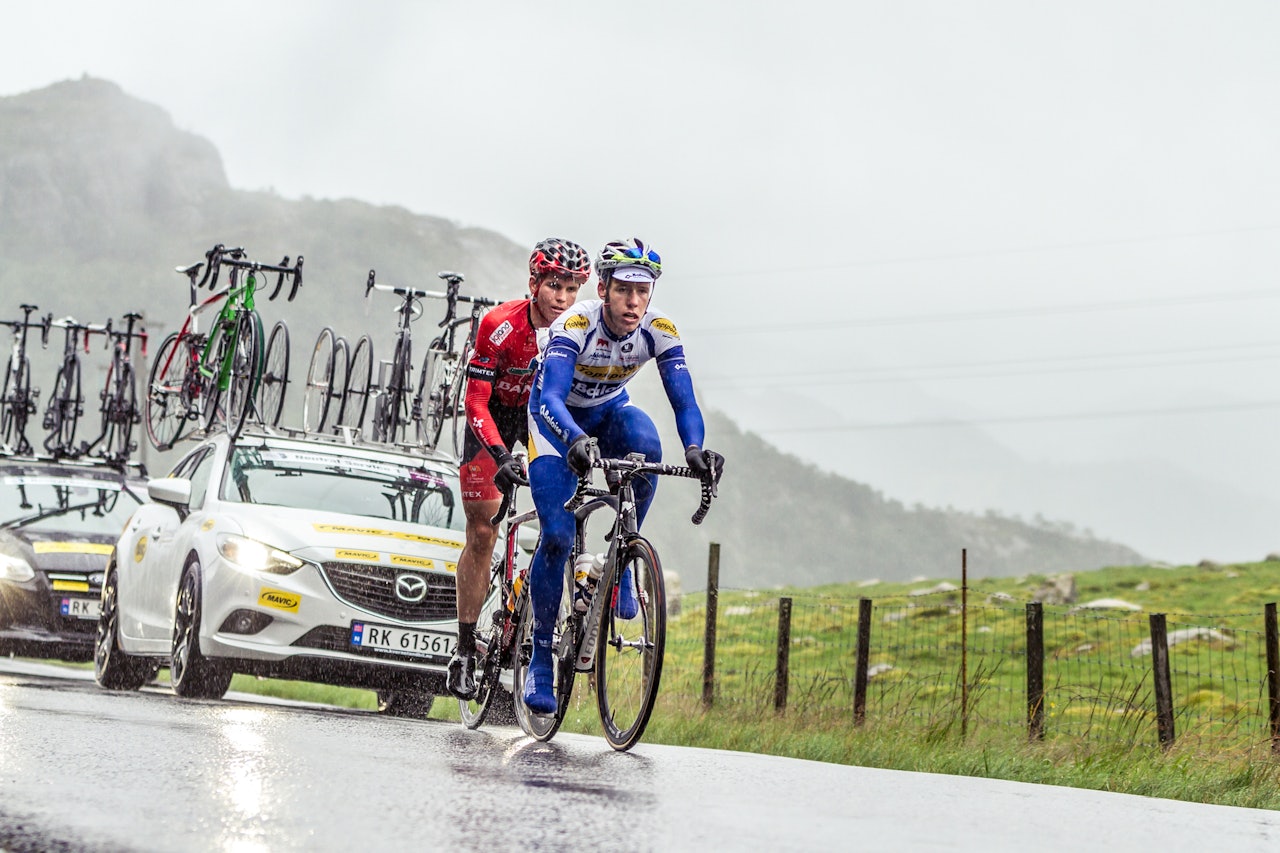 TØFT: Det regnet og blåste motvind nærmest hele dagen, så tomannsbruddet med Amund Grøndahl Jansen og Kenneth van Bilsen ble etterhvert tatt igjen. TØFT: Det regnet og blåste motvind nærmest hele dagen, så tomannsbruddet med Amund Grøndahl Jansen og Kenneth van Bilsen ble etterhvert tatt igjen.