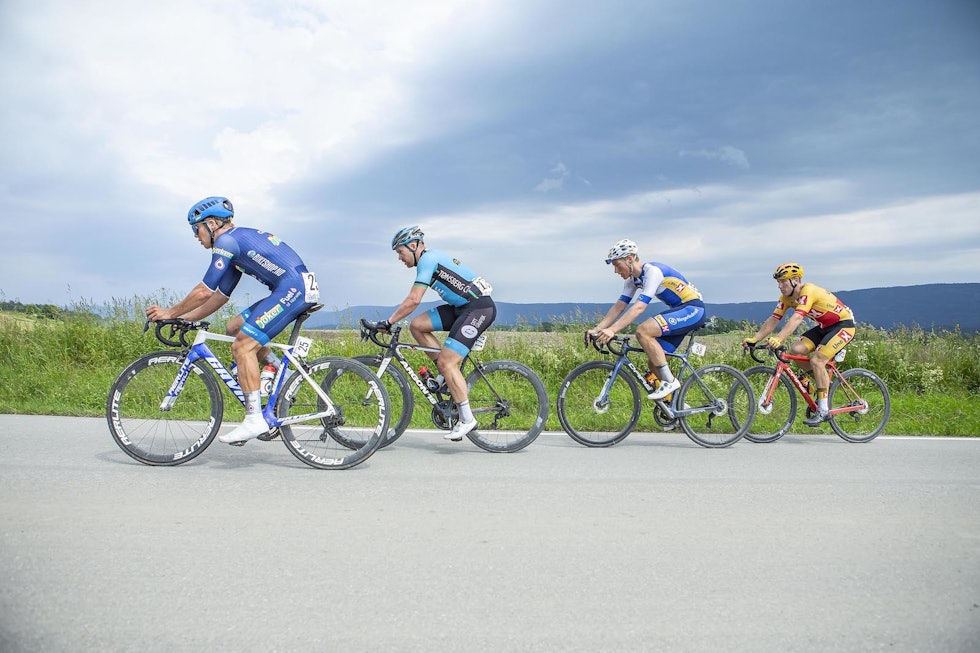 Fridtjof Rasin Røines foran Ken-Levi Eikeland, Sondre Midtsveen og Lars Saugstad. Foto: Pål Westgaard Fridtjof Rasin Røines foran Ken-Levi Eikeland, Sondre Midtsveen og Lars Saugstad. Foto: Pål Westgaard