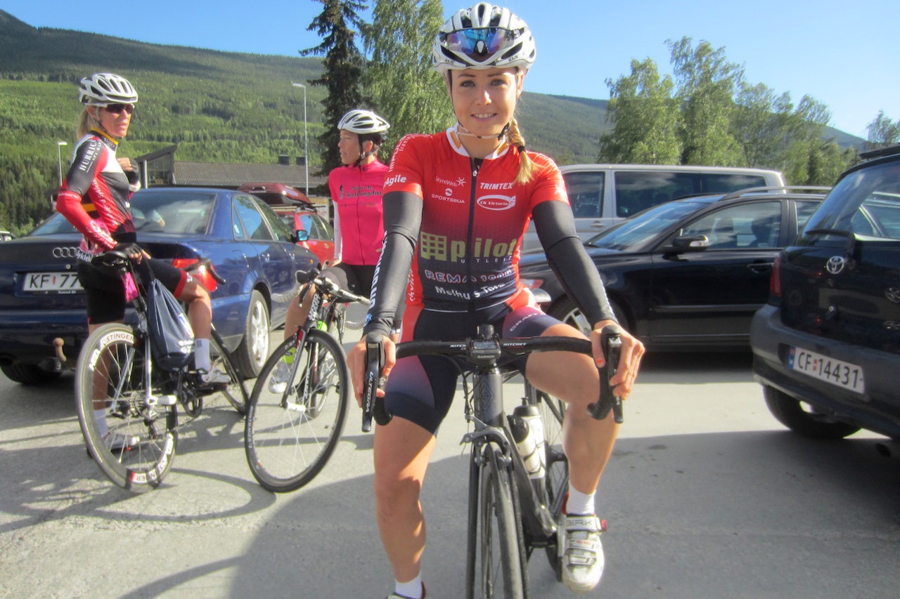 RULLER: Martine Fon har et godt forhold til rulla, og liker å kjøre hardt. Foto: Ingeborg Scheve RULLER: Martine Fon har et godt forhold til rulla, og liker å kjøre hardt. Foto: Ingeborg Scheve