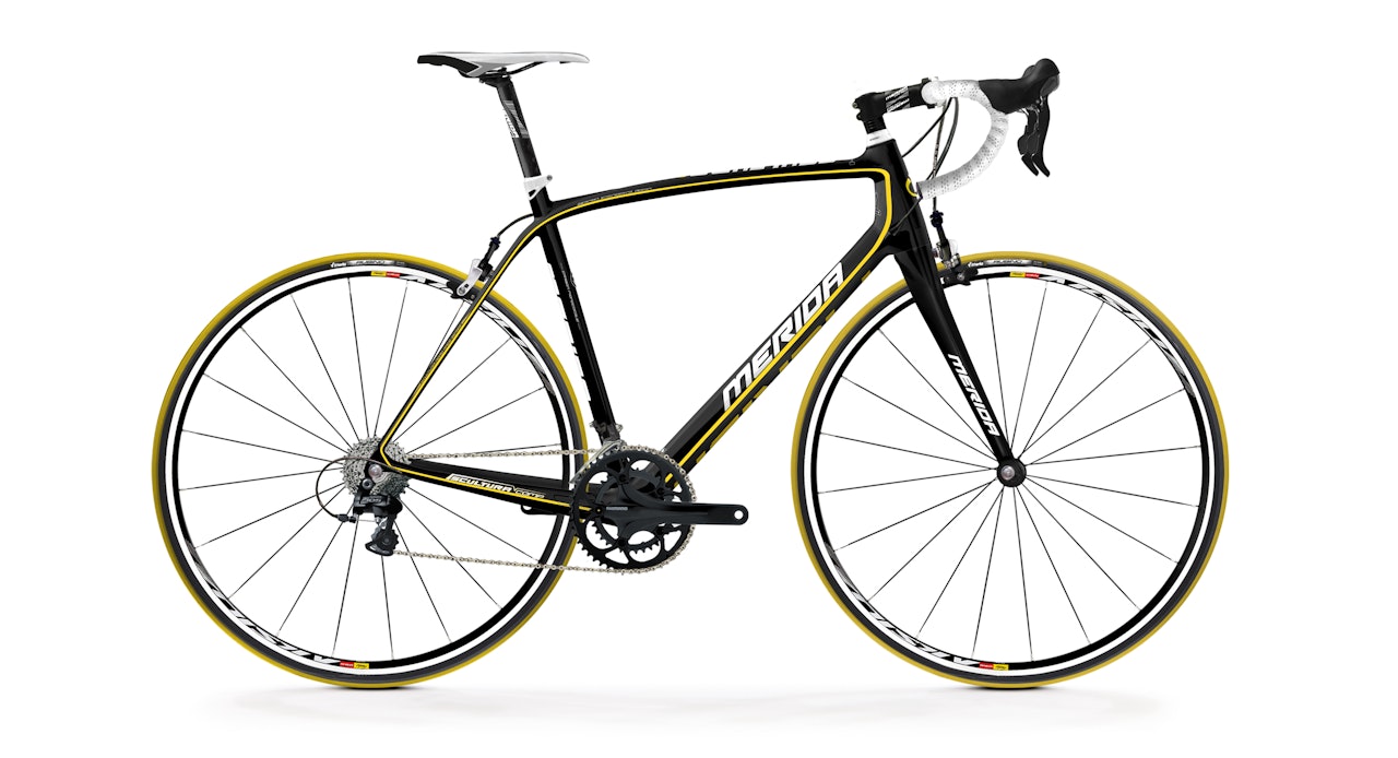 KLATRER: Scultura 904 er en skikkelig lettvekter, som trives godt i lange klatringer. KLATRER: Scultura 904 er en skikkelig lettvekter, som trives godt i lange klatringer.