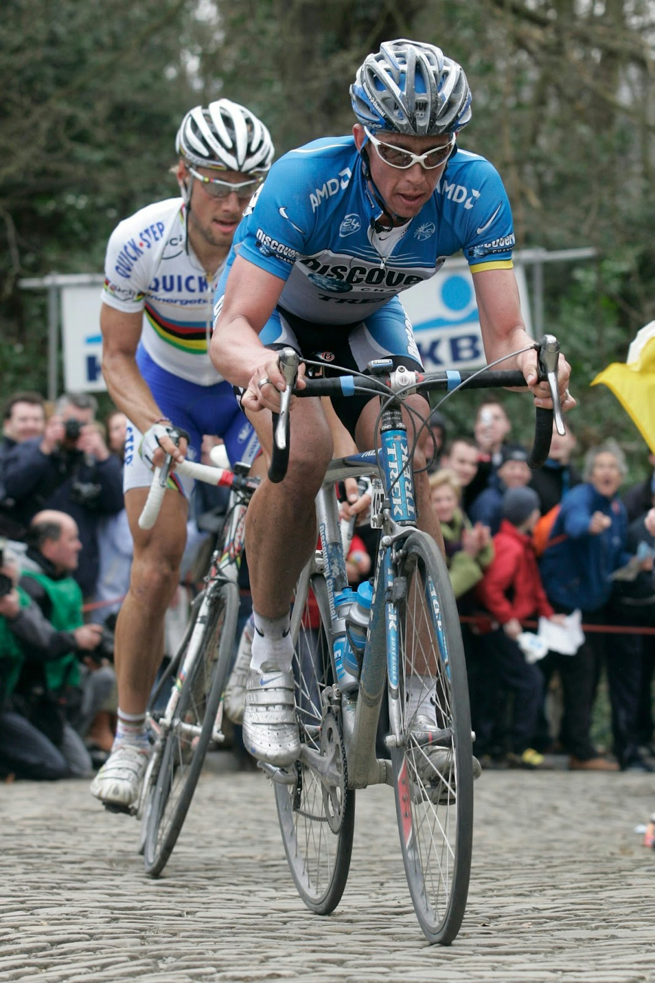TAUER: Leif Hoste drar på Tom Boonen i Flandern Rundt. Foto: Cor Vos TAUER: Leif Hoste drar på Tom Boonen i Flandern Rundt. Foto: Cor Vos