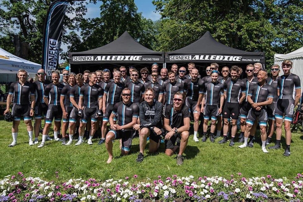 VINNERE: Det svenske prosjektlaget Serneke Allebike Racing Team vant Vätternrundan 2019. Foto: Serneke Allebike Racing Team VINNERE: Det svenske prosjektlaget Serneke Allebike Racing Team vant Vätternrundan 2019. Foto: Serneke Allebike Racing Team