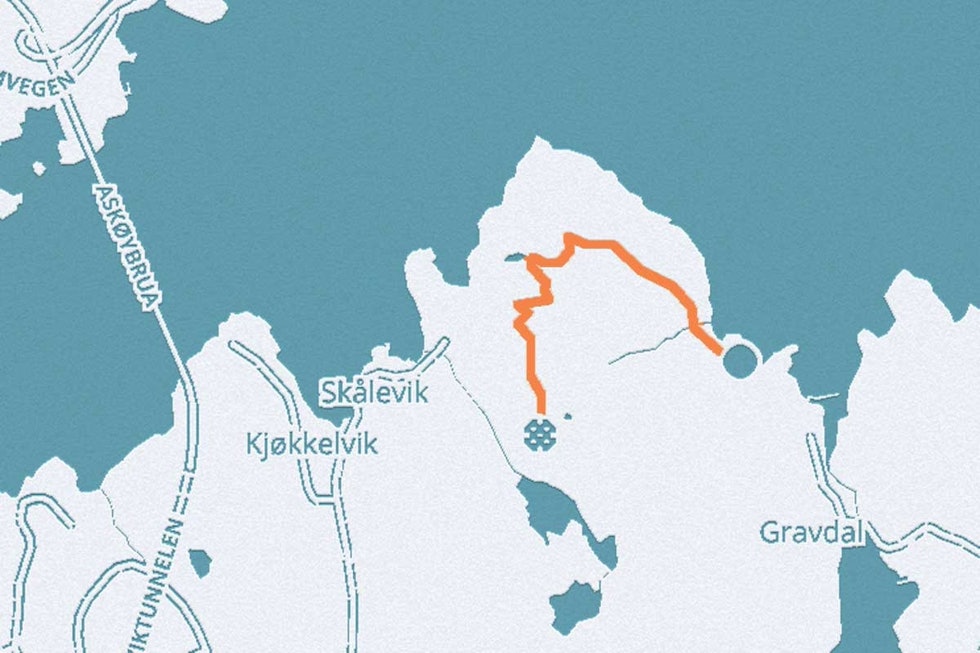 Du passerer Kvarven fort, som voktet Askøysundet under krigen. kvarven-kart