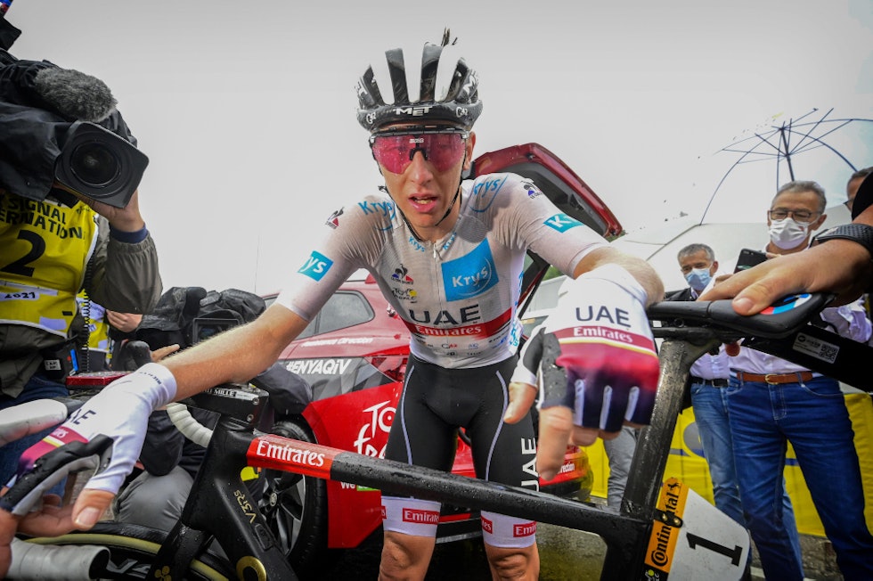 UTKLASSING: Tadej Pogacar pulveriserte konkurrentene på den åttende etappen. Foto: Cor Vos tadej pogacar, tour de france(2)
