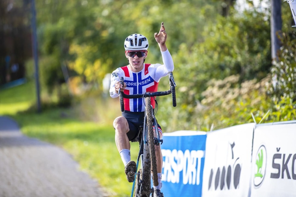 TERRENGBAKGRUNN: Tobias Johannessen startet sykkelkarrieren som terrengsyklist. Han har også vært en av våre sterkeste cyclocrossutøvere. Foto: Pål Westgaard. Tobias-johannessen