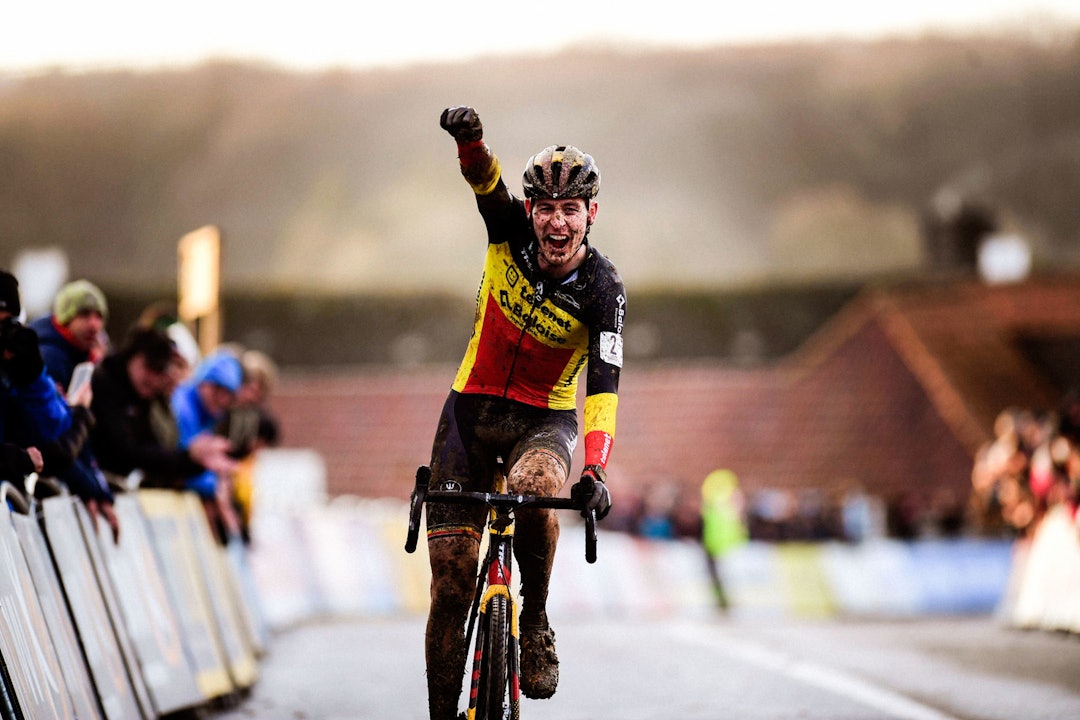 ENDELIG: Toon Aerts har ikke slått Mathieu van der Poel siden 1. november 2018. Foto: Cor Vos. Toon Aerts cyclocross
