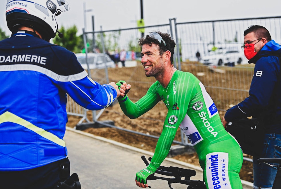 MOT ALLE ODDS #2: Også Mark Cavendish har overlevert i årets Tour. Her hygger han seg under gårsdagens tempo. Foto: Cor Vos. tempo-tour-de-france-1