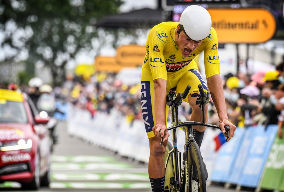 OPPDRAG FULLFØRT: Mathieu van der Poel beholdt den gule ledertrøyen med bare åtte sekunder. Foto: Cor Vos. tempo-tour-de-france-5