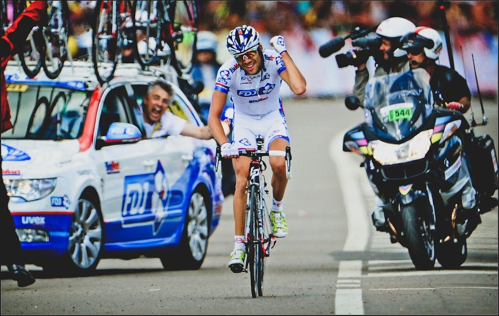 GIRA: Marc Madiot i følgebilen til FDJ går trolig for seier til Stefan Küng. Her fra Tibaut Pinots etappeseier i 2012. Foto: Cor Vos. tempo-tour-de-france-1