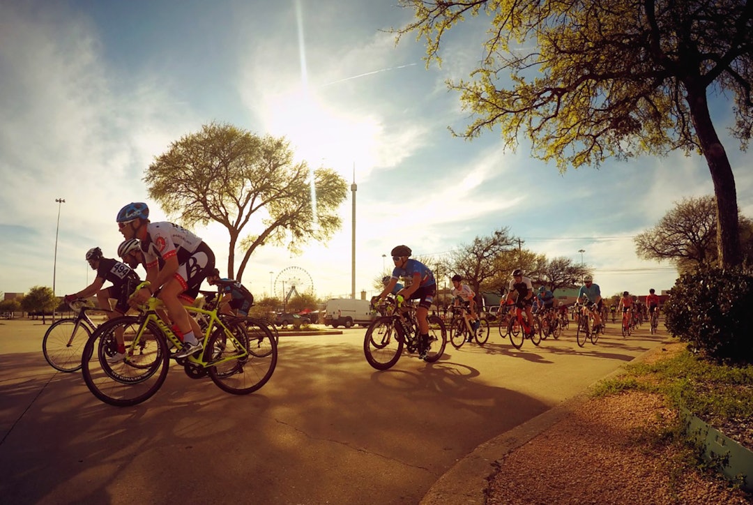 CRIT: Syklister under Fair Park Crit. Foto: Jonas Orset CRIT: Syklister under Fair Park Crit. Foto: Jonas Orset