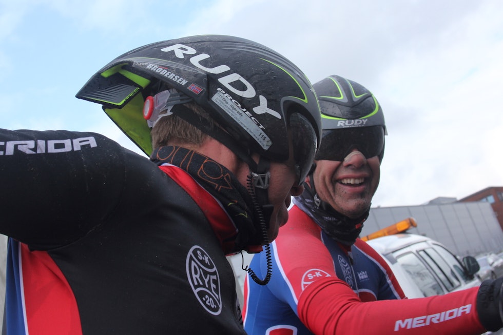 KAPTEINER på hver sin skute: Thomas Brodersen (til venstre) på Lillehammer-troppen og Rune Holden på Trondheimstoget var godt fornøyd med lagets innsats på Enebakk Rundt i år. Rittet er tilbake på oppkjøringsplanen i 2017. Foto: Ingeborg Scheve Thomas Brodersen - Rune Holden 1400x933